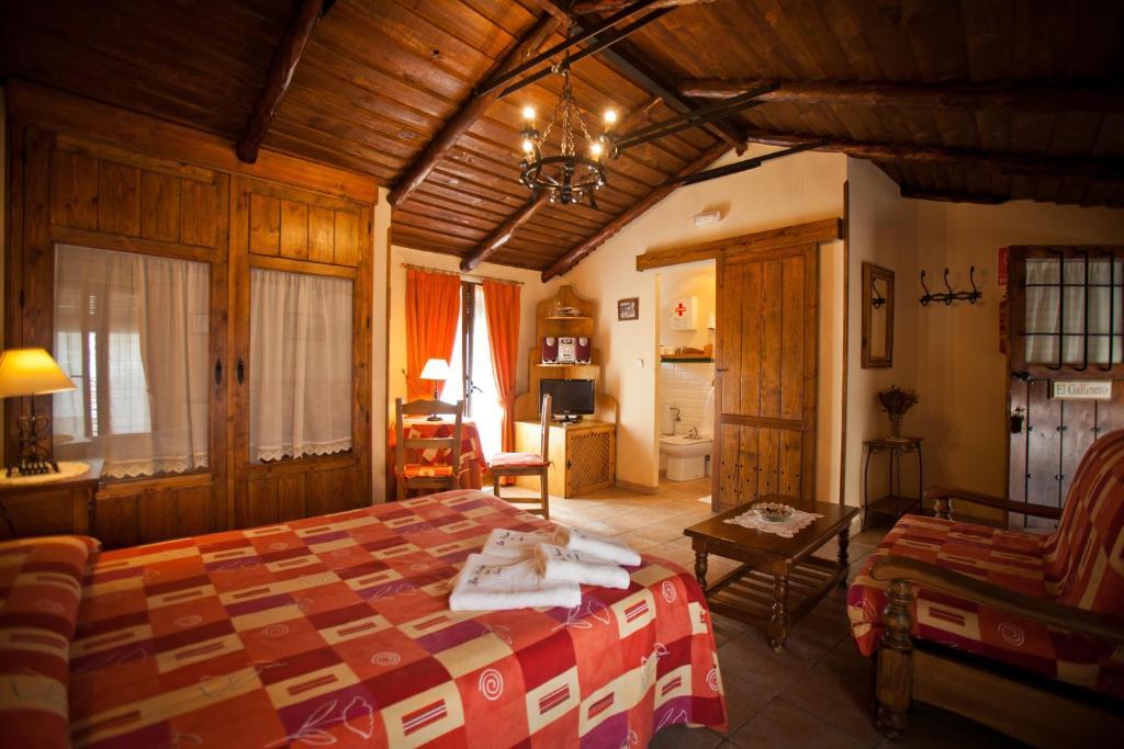 La Posada Del Arco Chinchon Room photo